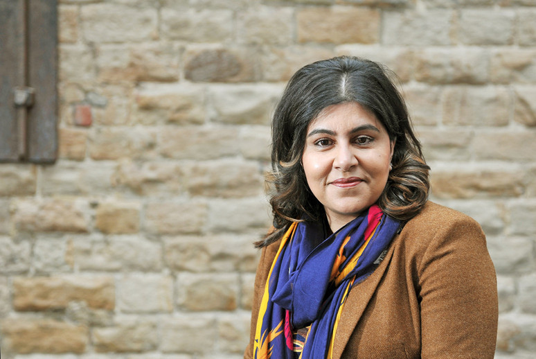 Britanya Müslüman’ı kadın yazar - Resim : 1