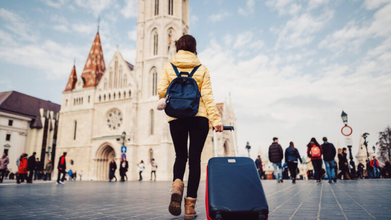 Yurt dışında yaşamak